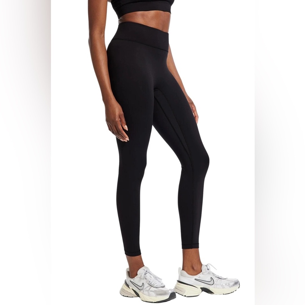 Bandier Black Center Stage Workout Leggings Size M